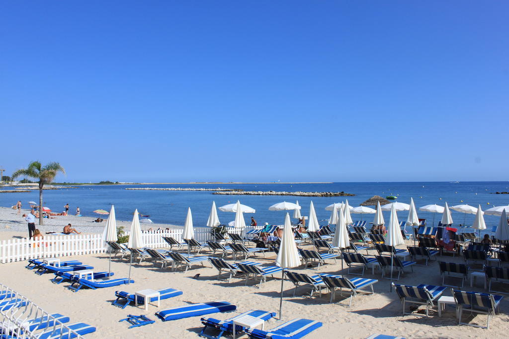 Azur 3000 Lägenhet Saint-Laurent-du-Var Exteriör bild